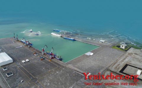 Доходы Бакинского порта выросли на 21%