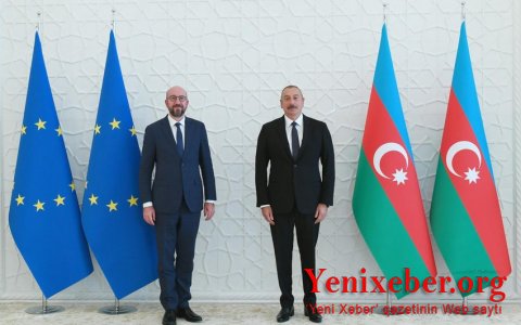 Президент Ильхам Алиев поздравил Шарля Мишеля