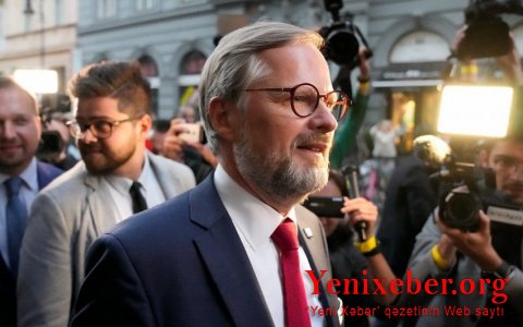 Премьер-министр Чехии заразился коронавирусом