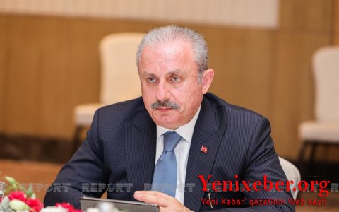 Мустафа Шентоп сегодня приезжает с визитом в Азербайджан