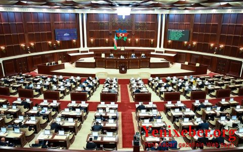 В Азербайджане отменены некоторые денежные выплаты депутатам