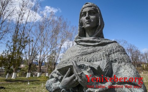 В Шуше отмечают 190-летие выдающейся поэтессы Хуршидбану Натаван