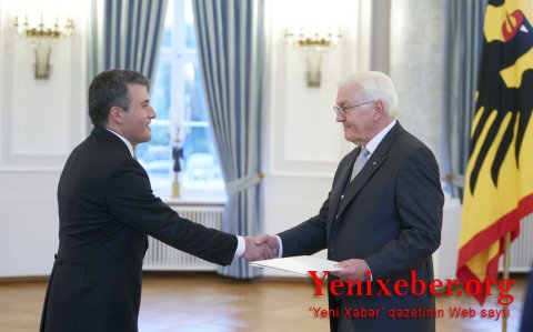 Посол Азербайджана вручил верительные грамоты президенту Германии