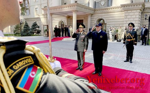 Закир Гасанов и Хулуси Акар обсудили совместные военные учения