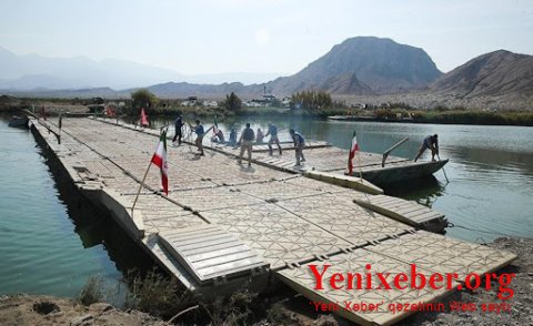 Странный альянс -