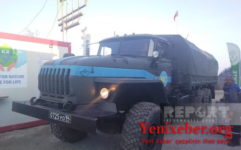 Еще два автомобиля российских миротворцев беспрепятственно проехали по дороге Ханкенди-Лачын