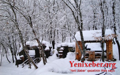 В Алтыагадже выпал снег