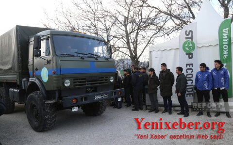 Еще четыре автомобиля РМК беспрепятственно проехали по территории, где проходит акция