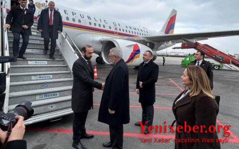 Глава МИД Армении прибыл в Анкару