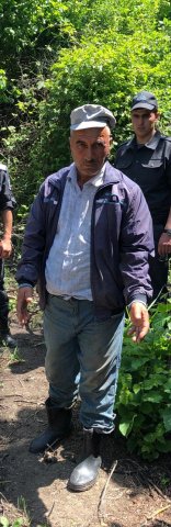 - narkotik becərən qonşular saxlanılıb