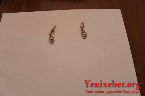 evdən qızıl oğurlayan şəxs saxlanılıb