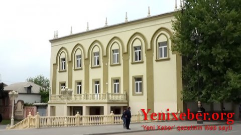 Gəncə Dövlət Dram Teatrının tikintisinə