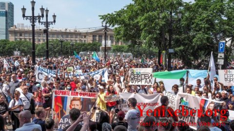 Xabarovskdakı aksiyalar anti-Putin mitinqlərinə çevrilir -
