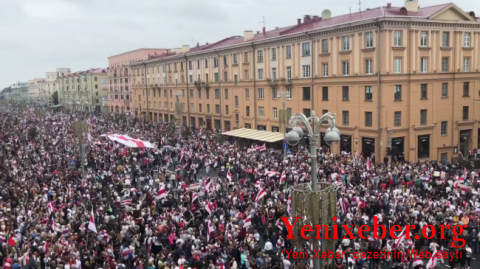 BELARUSDA YÜZMİNLƏRLƏ İNSAN KÜÇƏLƏRƏ ÇIXDI -