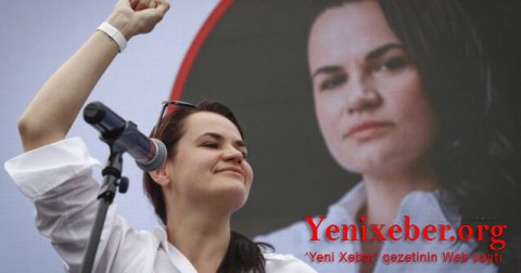 Tixanovskaya Putini Belarusa müdaxilədən çəkinməyə çağırıb