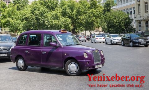 “Odur bax, taksi, min, get!”-