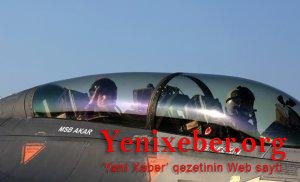 HULUSİ AKAR F-16 İLƏ EGEYİN ŞIMALINDA UÇDU -