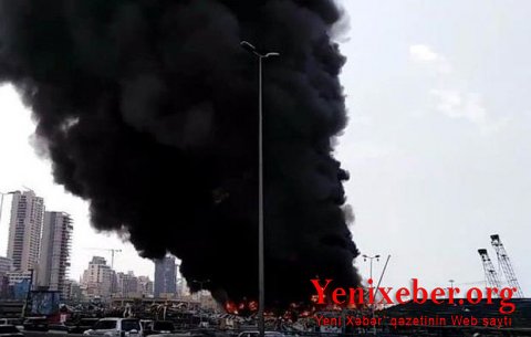 Beyrut limanında dəhşətli yanğın -