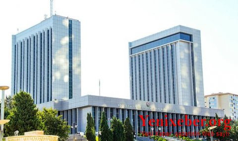 Üzrxahlıq edən deputat  -