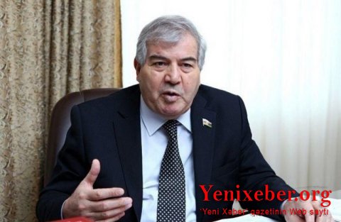 Sabir Rüstəmxanlı onlayn dərslərdən danışdı: