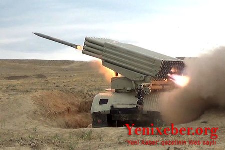 Artilleriya bölmələrinin döyüş atışlı təlimləri keçirilib-
