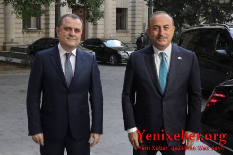 Ceyhun Bayramov türkiyəli həmkarı ilə Dağlıq Qarabağ münaqişəsini müzakirə edib