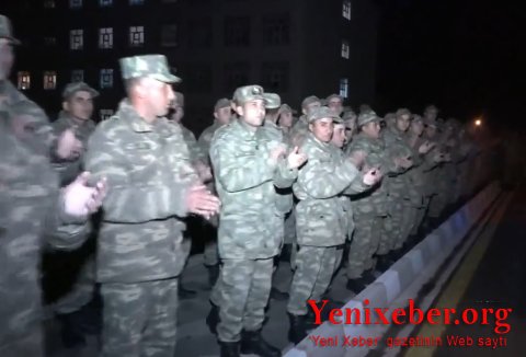 Əlahiddə Ümumqoşun Ordunun hərbçiləri  -