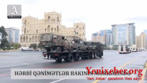 Hərbi qənimətlər Azadlıq Meydanında -