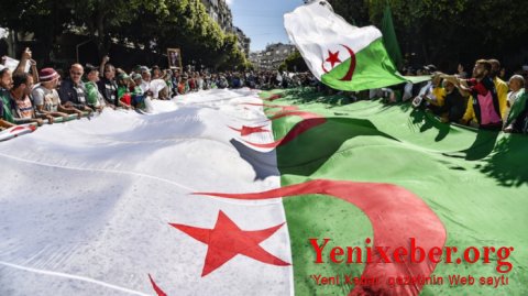 Fransa Əlcəzairə təzminat ödəməlidir-