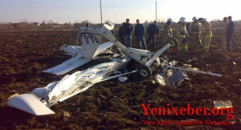 İki təyyarə toqquşdu -