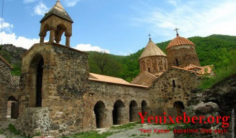 Murov dağından Kəlbəcərə, Xudavəng monastırına səyahət