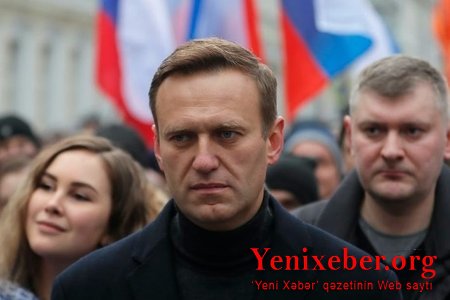 Aleksey Navalnı Rusiyaya qayıdır