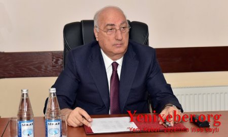 Zakir Fərəcov Sumqayıt küçələrini hansı yollarla işıqlandırır?-