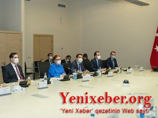 Türkiyəli nazir Milli Məclisə gəldi