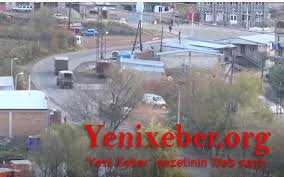 Rusiya dəvəquşu rolunda...