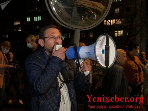 Paşinyanın iqamətgahı qarşısında aksiya keçirilir - 