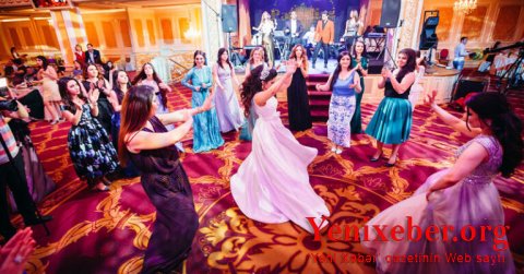 Qazaxın icra başçısının birinci müavini karantin rejimini pozdu: Oğluna toy etdi - 