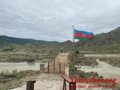 "ARAZ AZƏRBAYCANDIR, AZƏRBAYCAN İRAN DEYİLDİR!" -