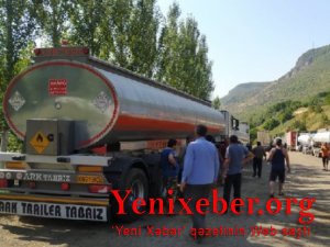 Azərbaycan iki iranlı sürücünü təhvil verdi