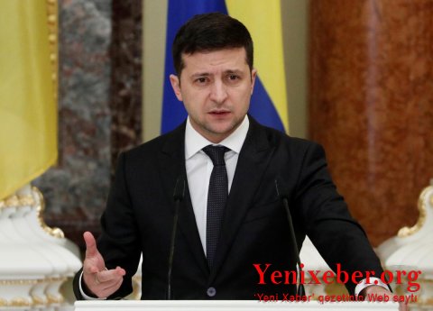 Zelenski: Rusiya sərhədimizə -