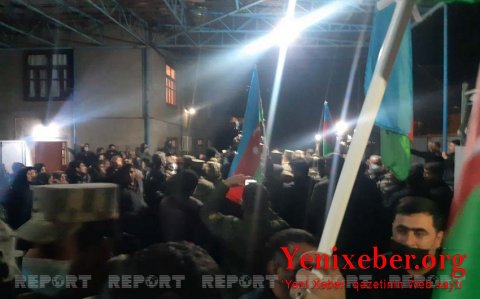 Şəhid Elçin Ağayevlə vida mərasimi keçirilir-