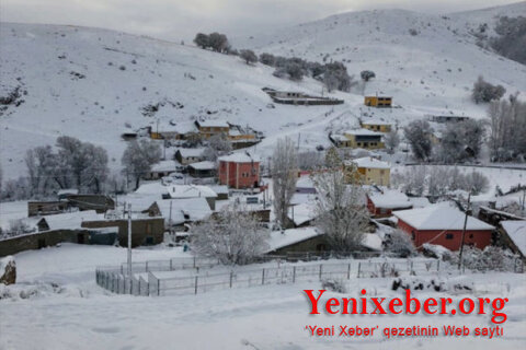 Dağlıq ərazilərdə qar yağır-