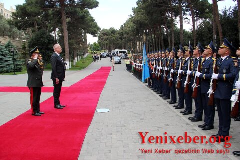 Zakir Həsənov macar həmkarı ilə danışıqlar apardı -