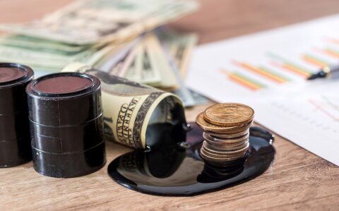 Azərbaycan neftinin qiyməti cüzi -