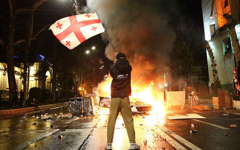 “Xarici agent qanunu”na paradoksal yanaşma -