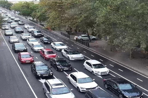 Bakıda yollarında bu gün də sıxlıq var...