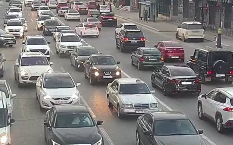 Bakının bir sıra yollarında tıxac var –