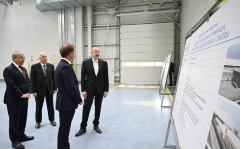 Prezident İlham Əliyev Sumqayıt Kimya Sənaye Parkında bir sıra müəssisələrin açılışını edib