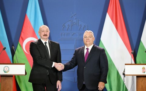 İlham Əliyev və Viktor Orban mətbuata birgə bəyanatla çıxış ediblər -