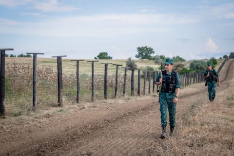 Ay ərzində dövlət sərhədini pоzduqlarına görə 21 nəfər saxlanılıb